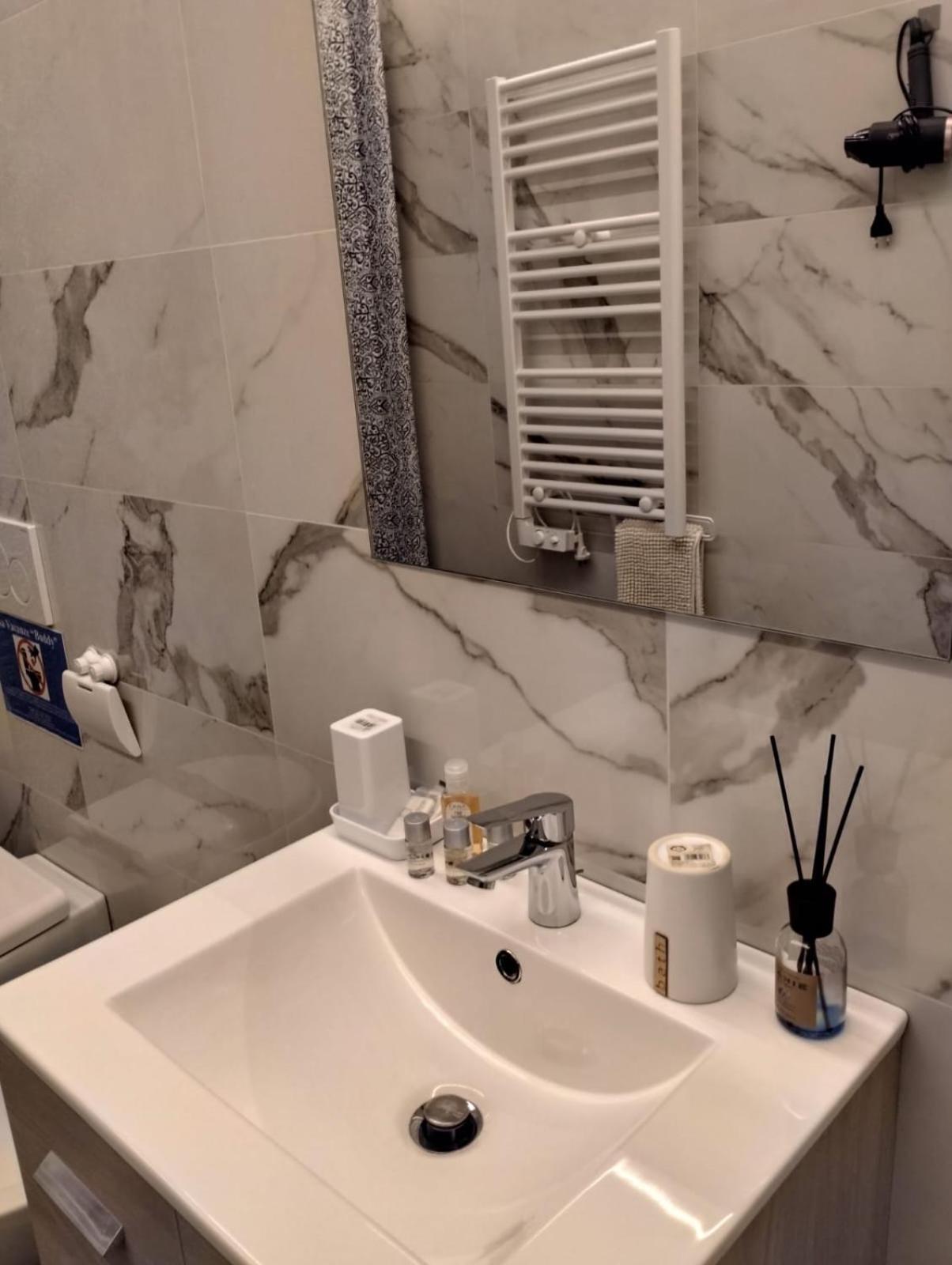 Casa Vacanze Buddy La Tua Base Per Visitare Il Mare Delle Cinque Terre Apartment La Spezia Luaran gambar