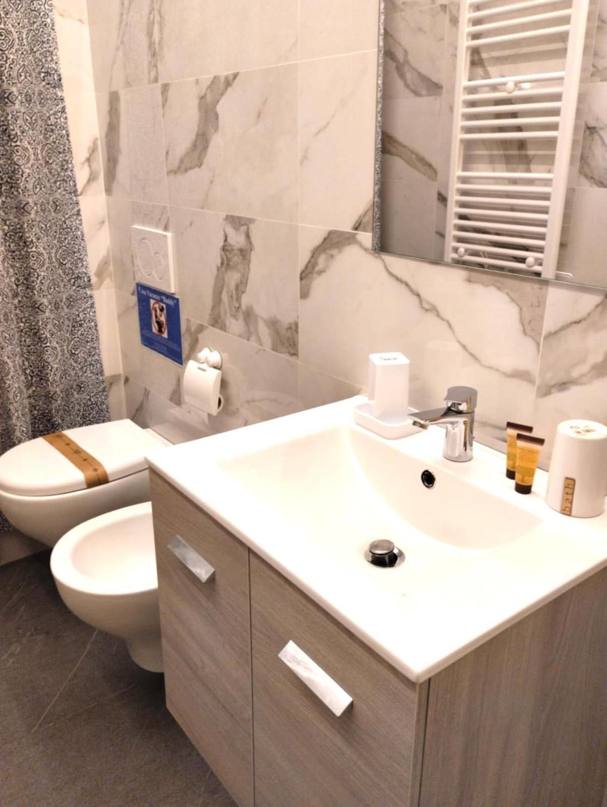 Casa Vacanze Buddy La Tua Base Per Visitare Il Mare Delle Cinque Terre Apartment La Spezia Luaran gambar