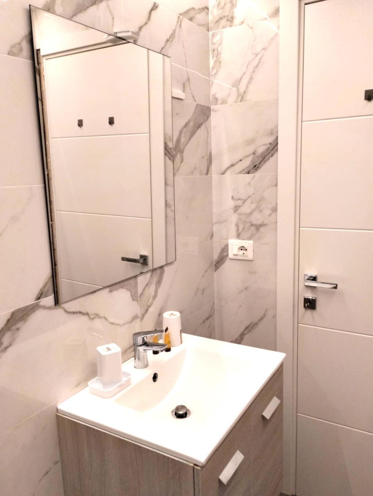 Casa Vacanze Buddy La Tua Base Per Visitare Il Mare Delle Cinque Terre Apartment La Spezia Luaran gambar